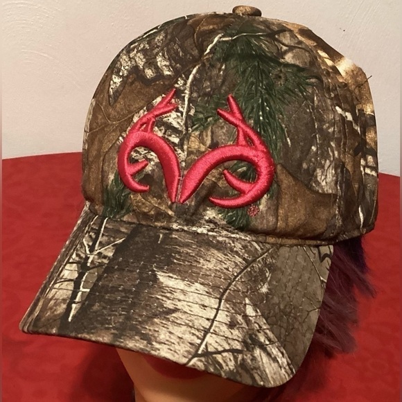 Realtree Hardwoods Sewn Camouflage Hat Hunting Camo One-Size Baseball Cap EUC! - Picture 1 of 7